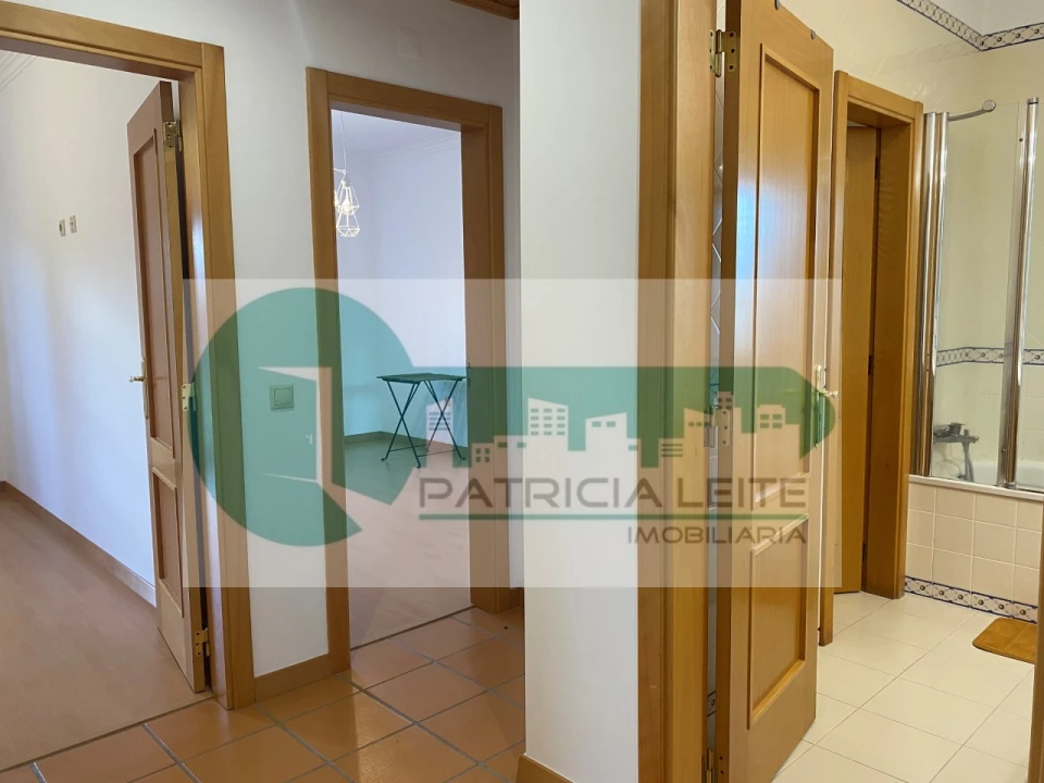 Apartamento T2 para Arrendamento em Moita Foto 13