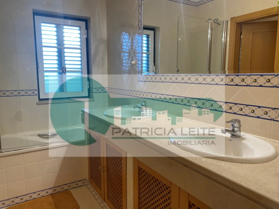 Apartamento T2 para Arrendamento em Moita Foto 14