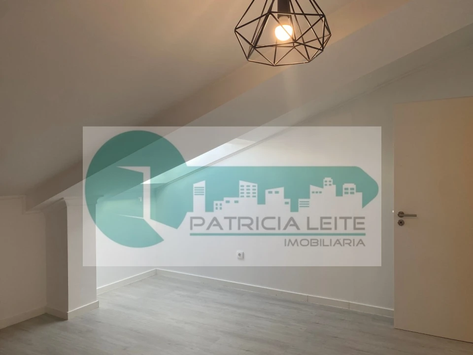 Apartamento T2 para Arrendamento em Moita Foto 27