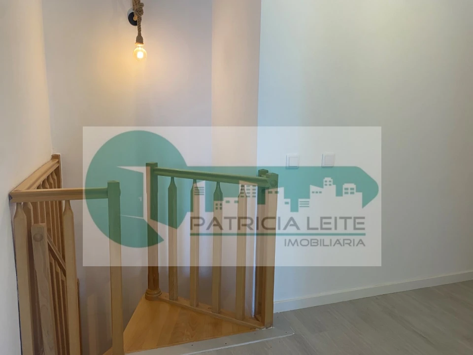 Apartamento T2 para Arrendamento em Moita Foto 30