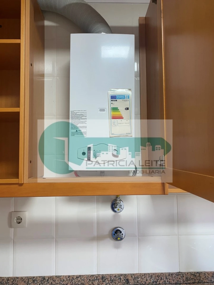 Apartamento T2 para Arrendamento em Moita Foto 11