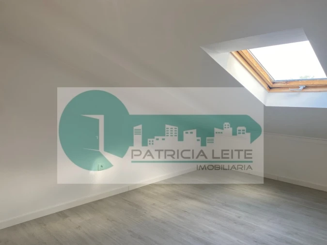 Apartamento T2 para Arrendamento em Moita Foto 29