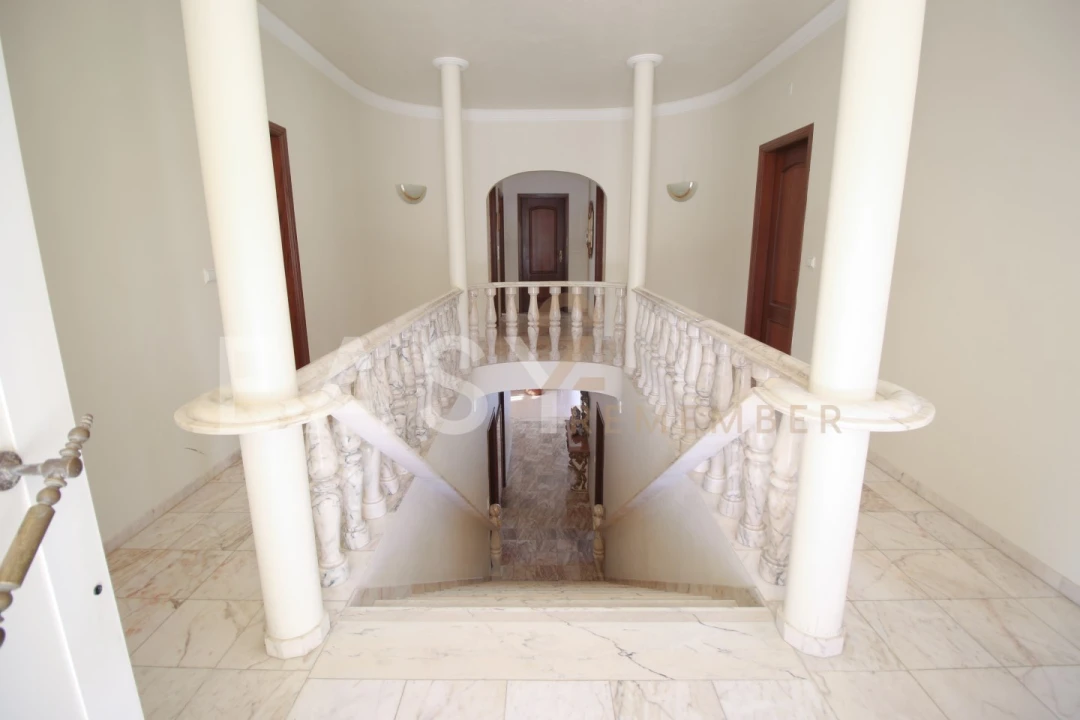 Moradia T5 para Venda em Silves Foto 40