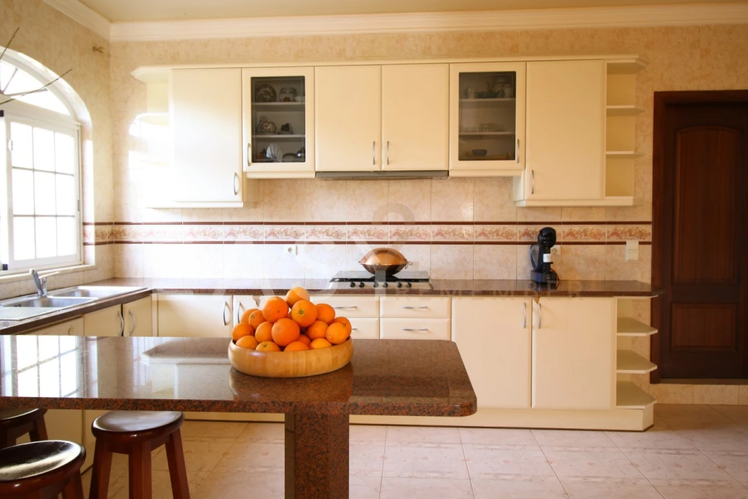 Moradia T5 para Venda em Silves Foto 11