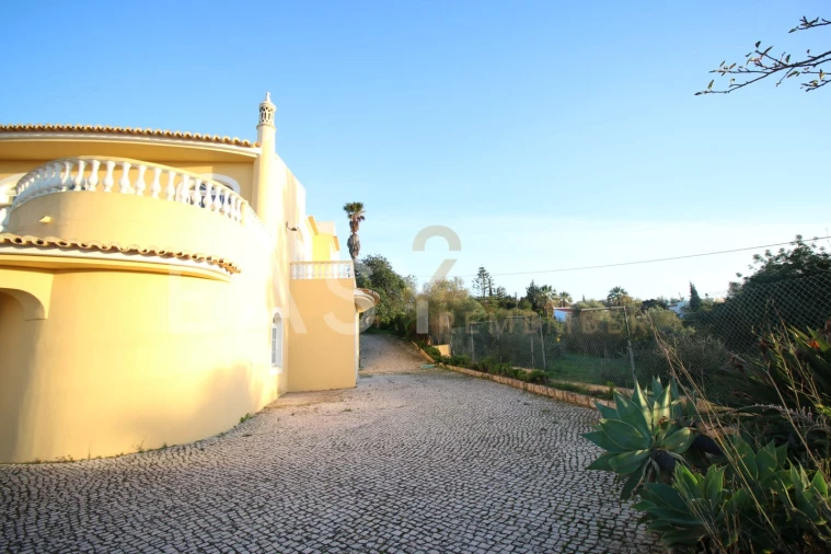 Moradia T5 para Venda em Silves Foto 16