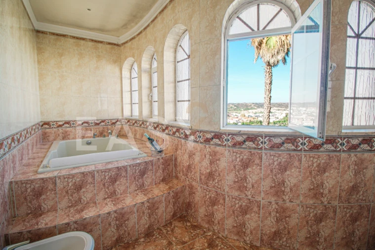 Moradia T5 para Venda em Silves Foto 51