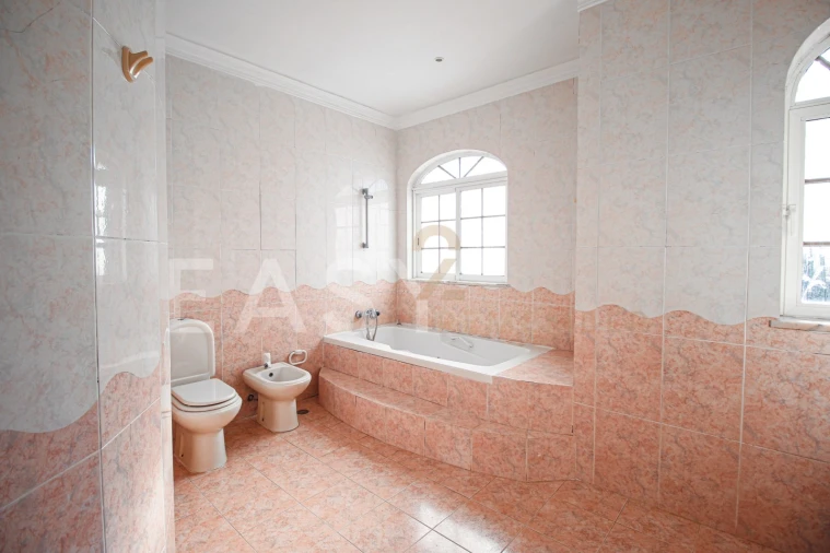 Moradia T5 para Venda em Silves Foto 54