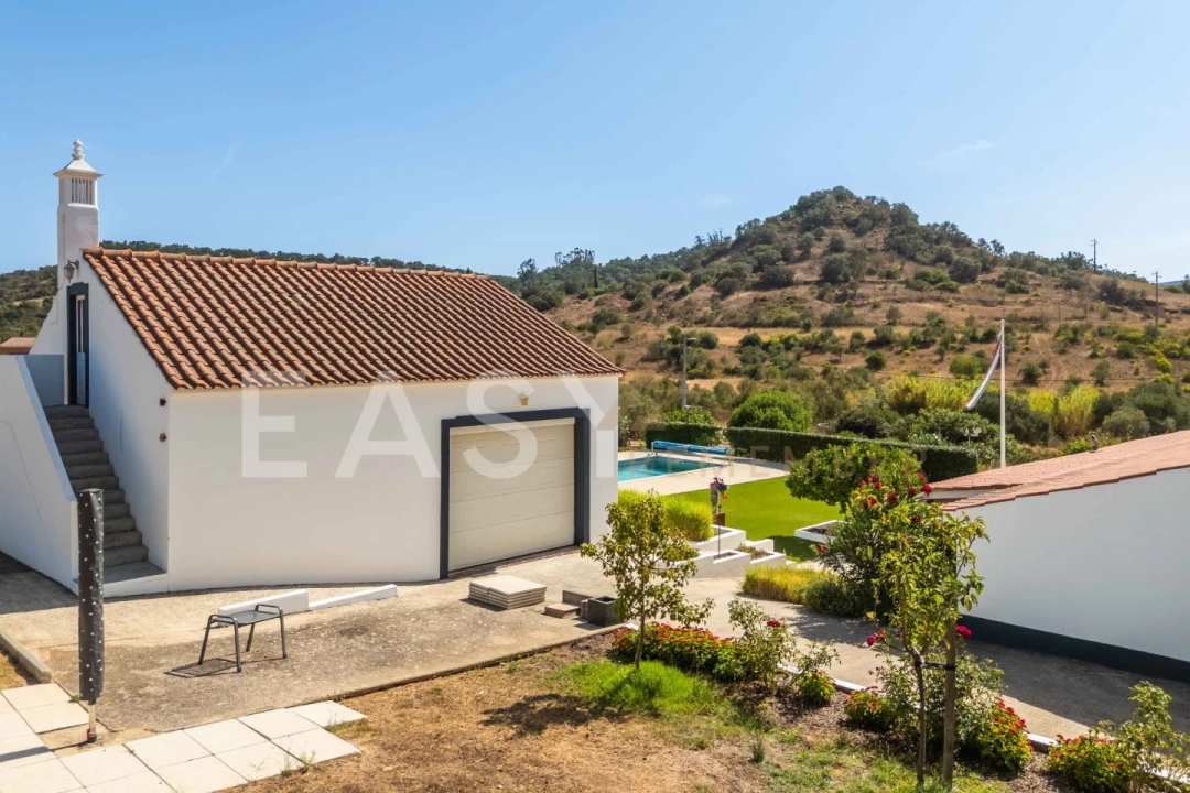 Moradia T4 para Venda em São Bartolomeu de Messines Foto 14