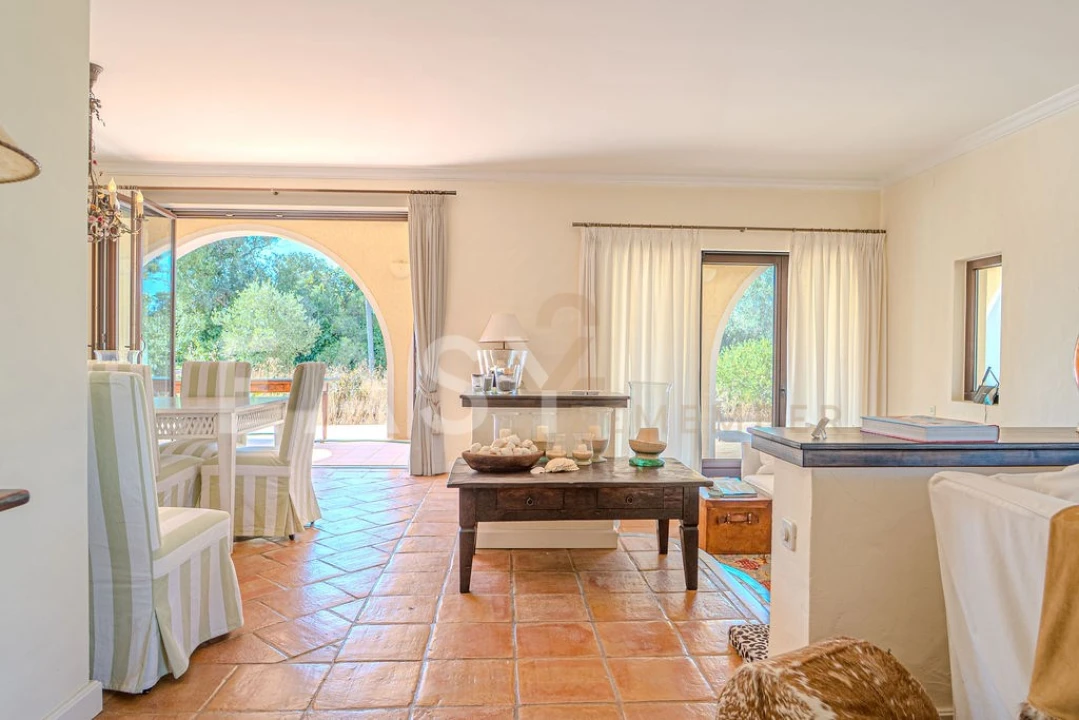 Moradia T7 para Venda em Guia Foto 21