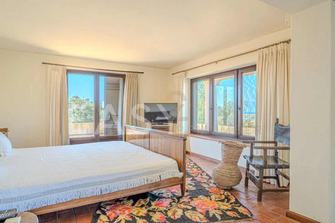 Moradia T7 para Venda em Guia Foto 37