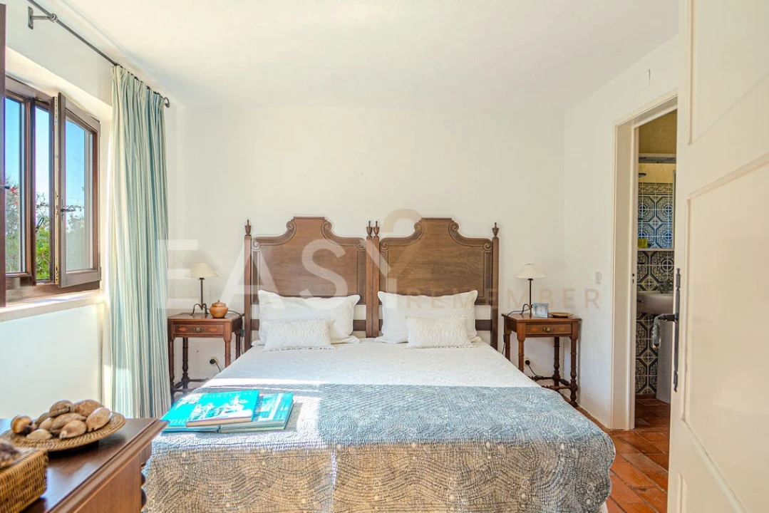 Moradia T7 para Venda em Guia Foto 48