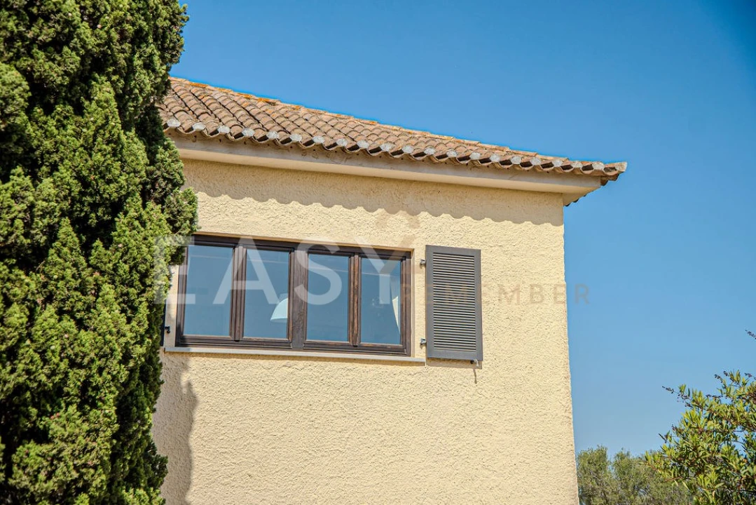 Moradia T7 para Venda em Guia Foto 66