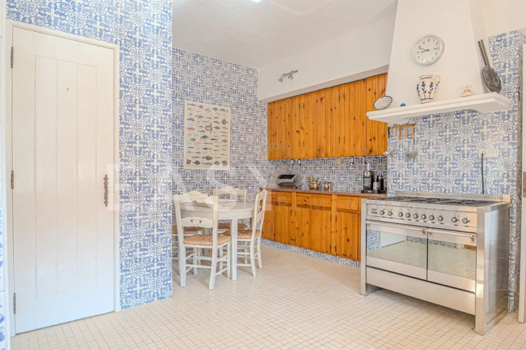 Moradia T7 para Venda em Guia Foto 7