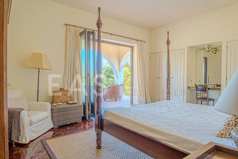 Moradia T7 para Venda em Guia Foto 14