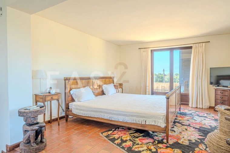 Moradia T7 para Venda em Guia Foto 38