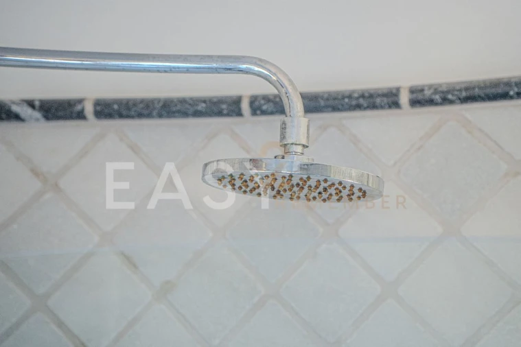 Moradia T7 para Venda em Guia Foto 86