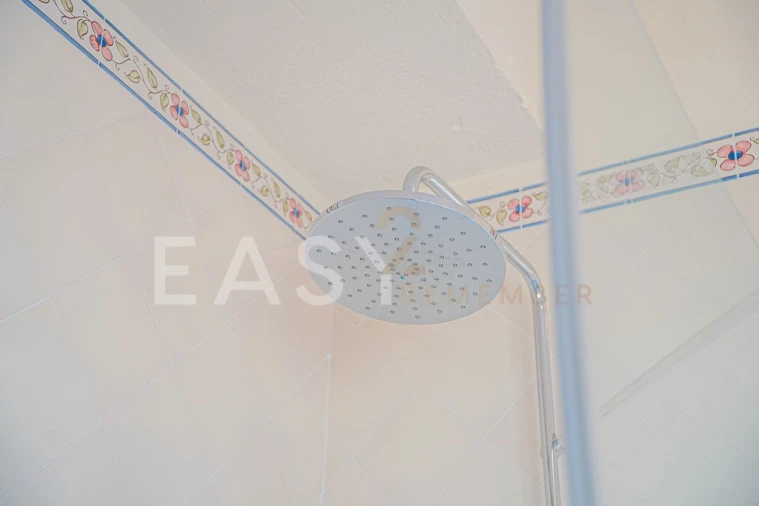 Moradia T7 para Venda em Guia Foto 94