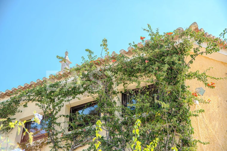 Moradia T7 para Venda em Guia Foto 104