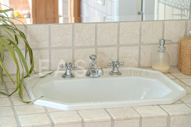 Moradia T7 para Venda em Guia Foto 108