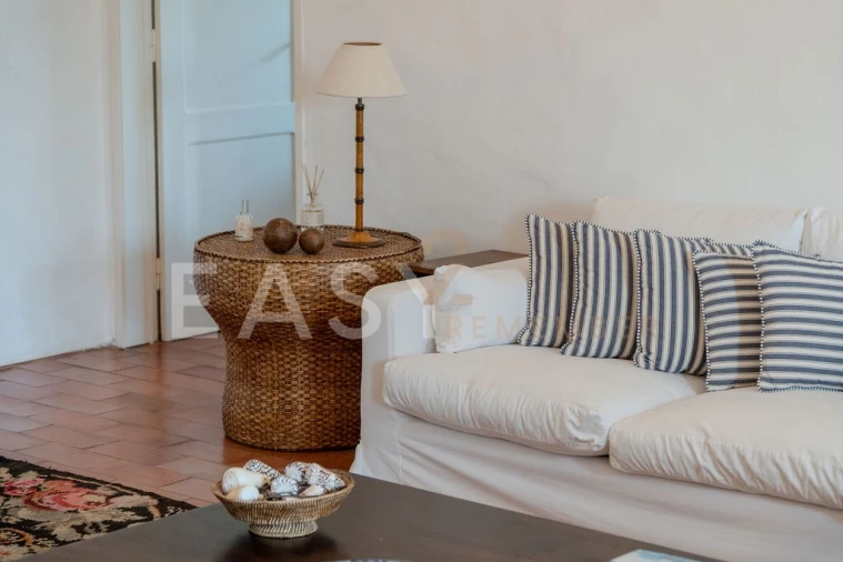 Moradia T7 para Venda em Guia Foto 114