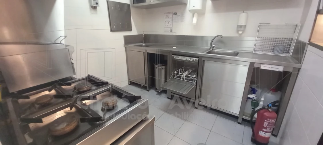 Negócio para Venda em Recardães e Espinhel Foto 12