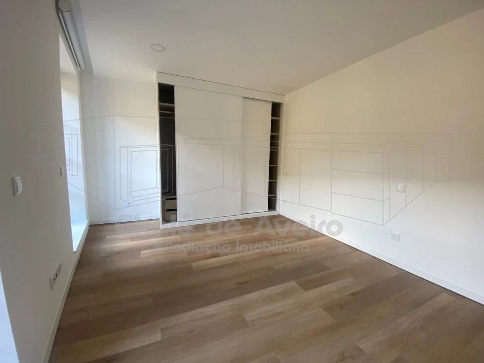 Apartamento T1 para Venda em Glória e Vera Cruz Foto 14