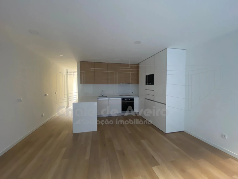 Apartamento T1 para Venda em Glória e Vera Cruz Foto 4