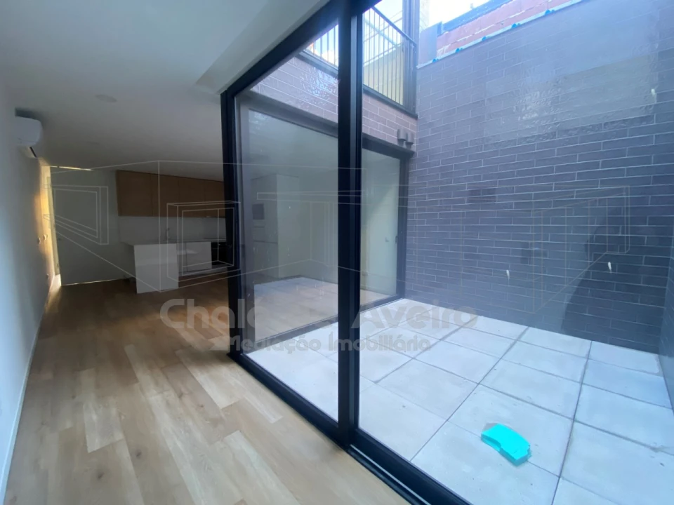 Apartamento T1 para Venda em Glória e Vera Cruz Foto 7