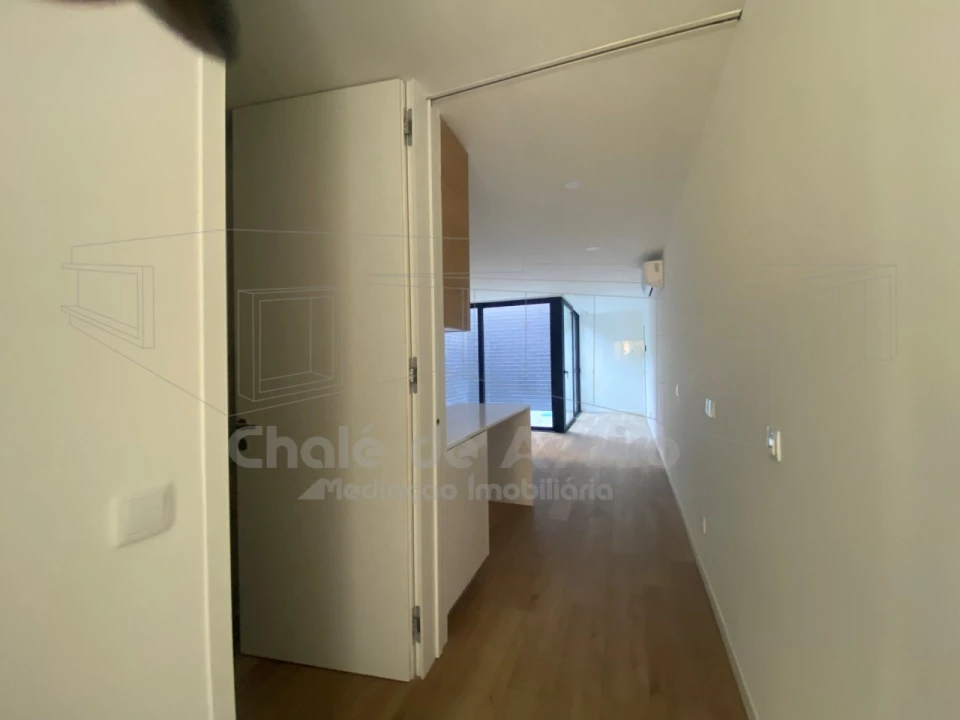 Apartamento T1 para Venda em Glória e Vera Cruz Foto 9