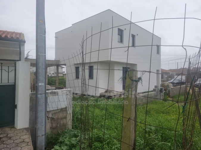 Moradia T3 para Venda em Gafanha da Nazaré Foto 2