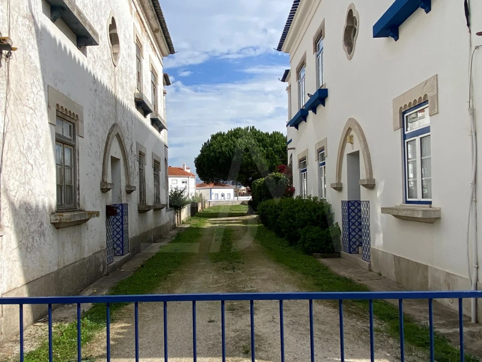 Moradia T12 para Venda em São Martinho do Porto Foto 5