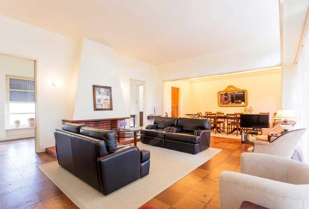 Moradia T5 para Venda em Ponta Delgada (São Sebastião) Foto 16