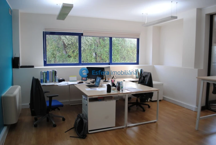 Loja para Arrendamento em Castêlo da Maia Foto 12