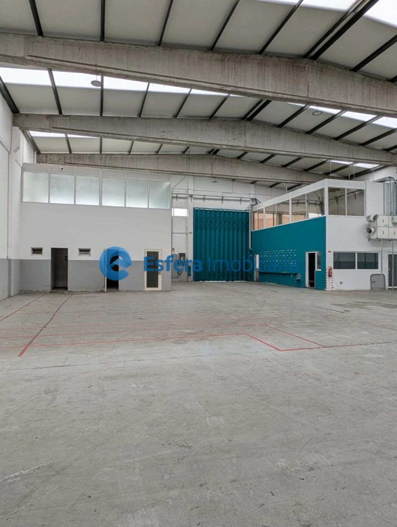 Loja para Arrendamento em Moreira Foto 5