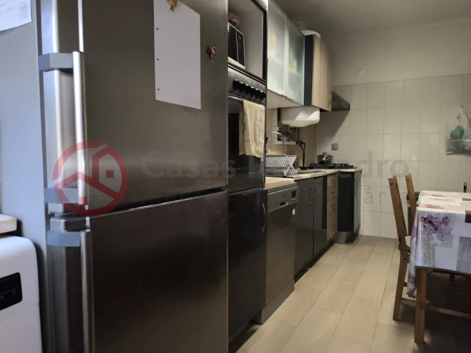 Apartamento T3 para Venda em Seixal, Arrentela e Aldeia de Paio Pires Foto 11