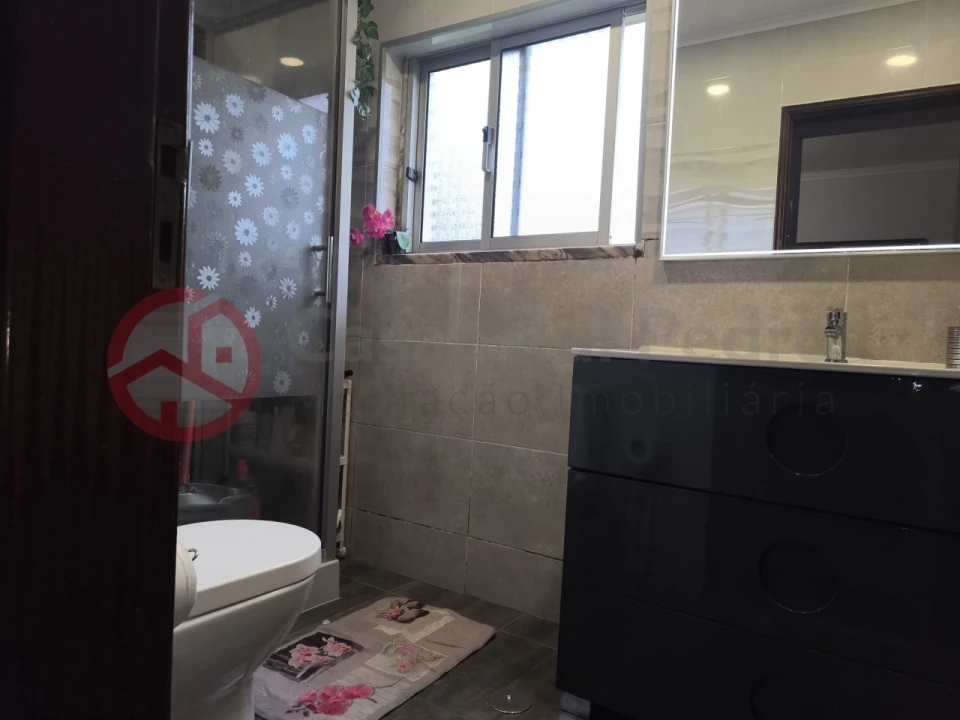 Apartamento T3 para Venda em Seixal, Arrentela e Aldeia de Paio Pires Foto 30