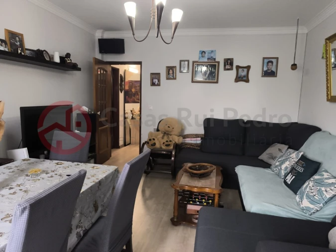 Apartamento T3 para Venda em Seixal, Arrentela e Aldeia de Paio Pires Foto 6