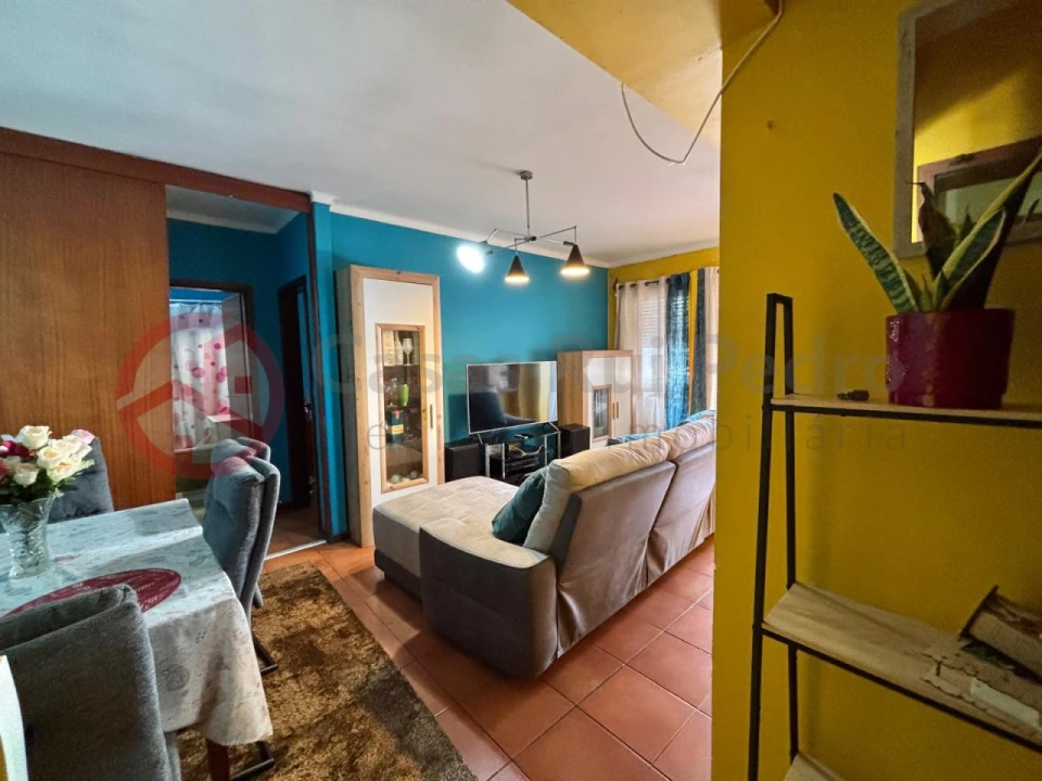 Apartamento T1 para Venda em Laranjeiro e Feijó Foto 5