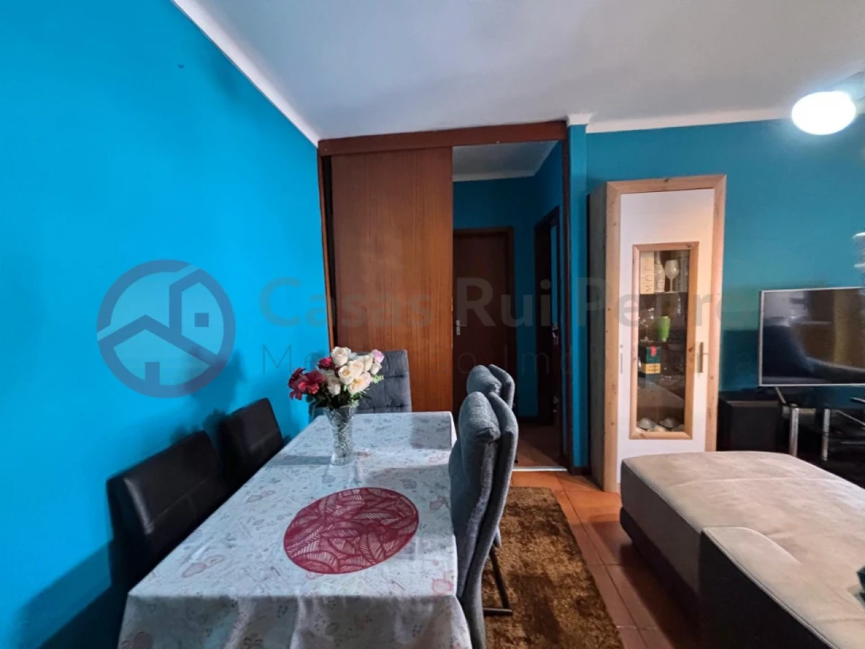 Apartamento T1 para Venda em Laranjeiro e Feijó Foto 6