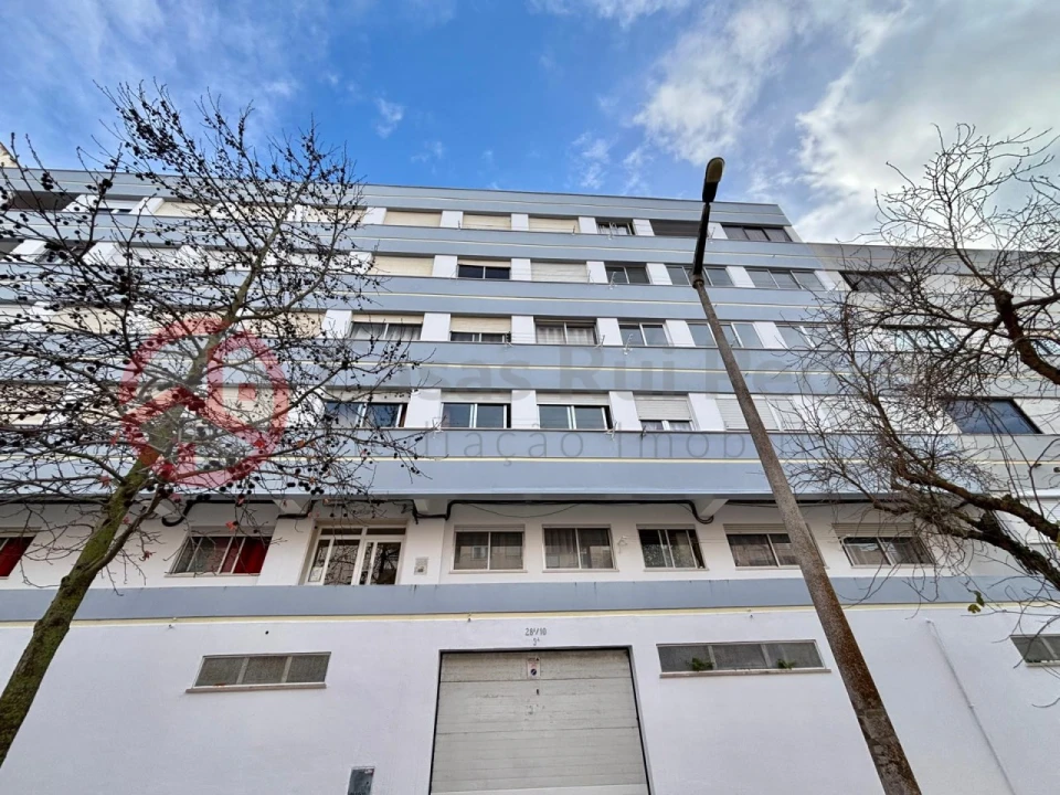 Apartamento T1 para Venda em Laranjeiro e Feijó Foto 13