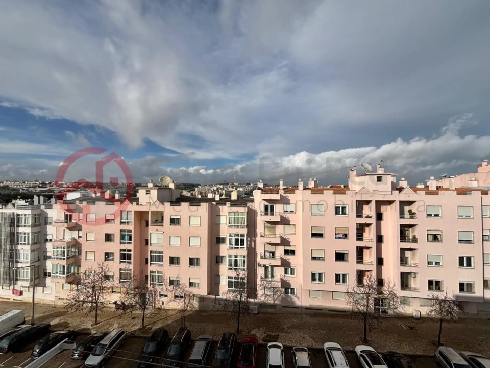 Apartamento T1 para Venda em Laranjeiro e Feijó Foto 16