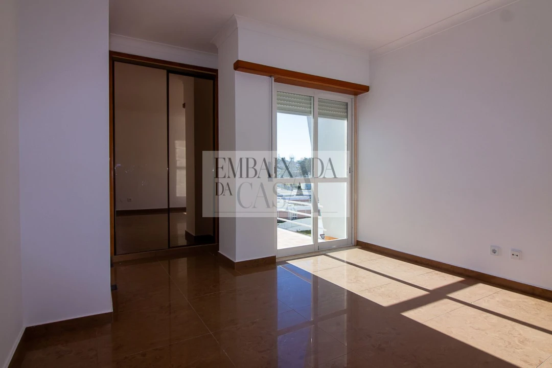 Moradia T4 para Venda em Sesimbra (Castelo) Foto 48