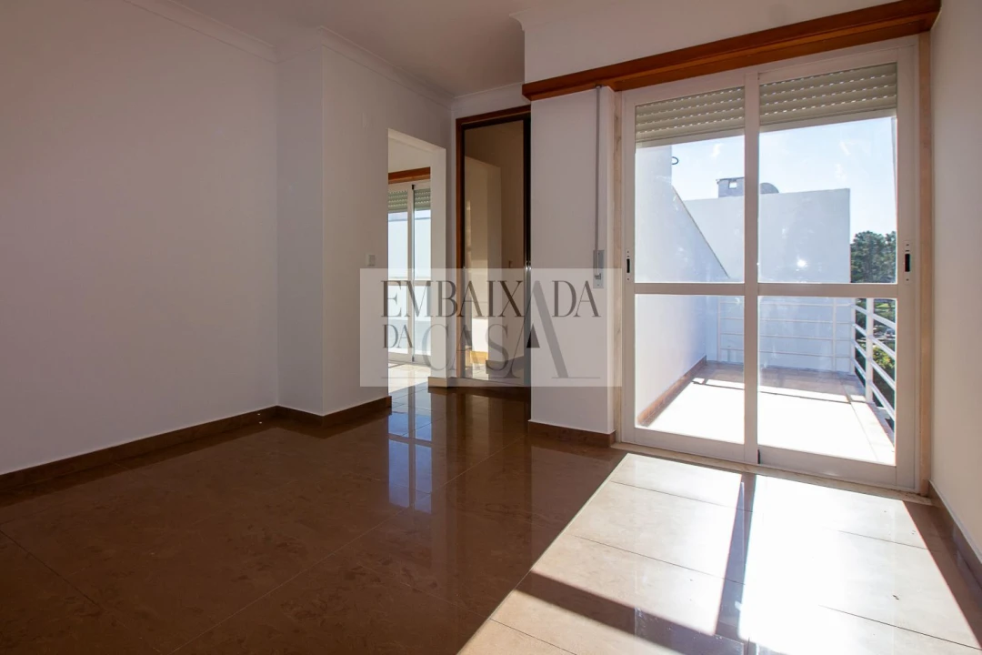 Moradia T4 para Venda em Sesimbra (Castelo) Foto 47