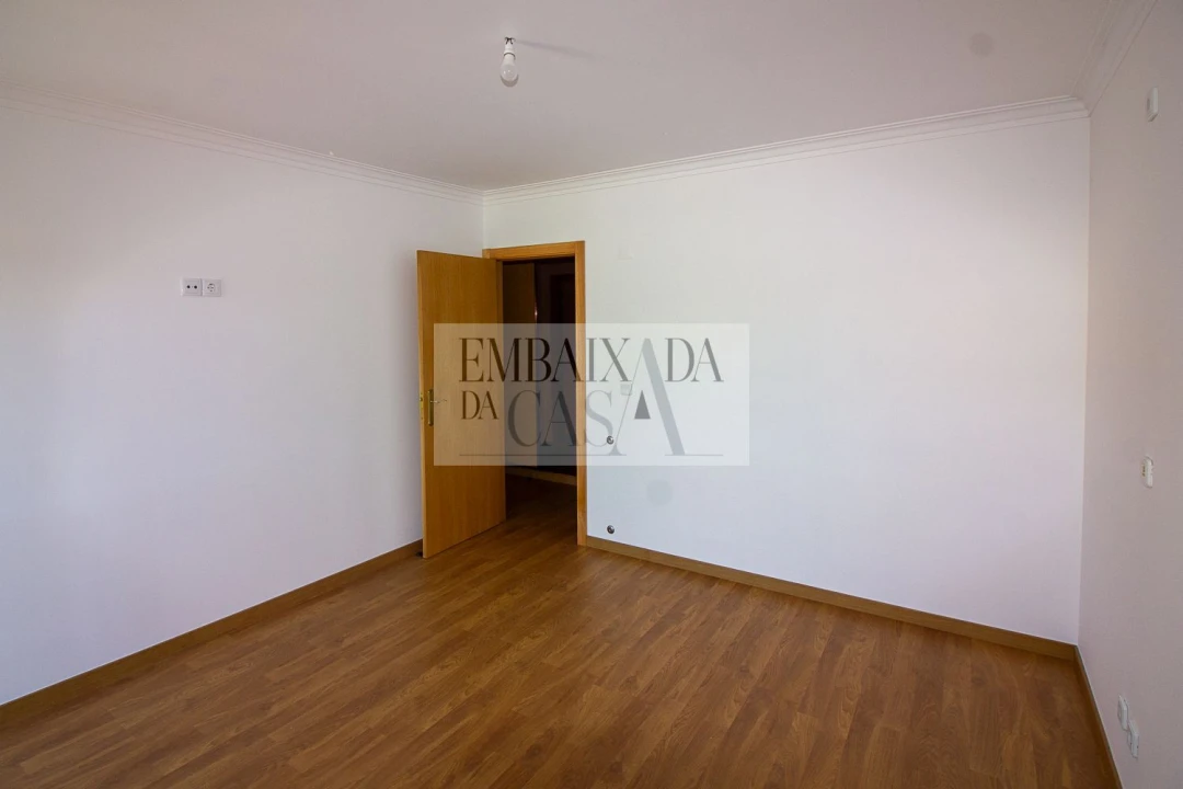 Moradia T4 para Venda em Sesimbra (Castelo) Foto 41