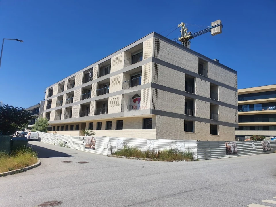 Apartamento T2 para Venda em Madalena Foto 1