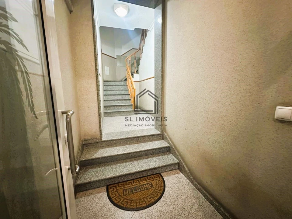 Apartamento T2 para Venda em Quinta do Conde Foto 8