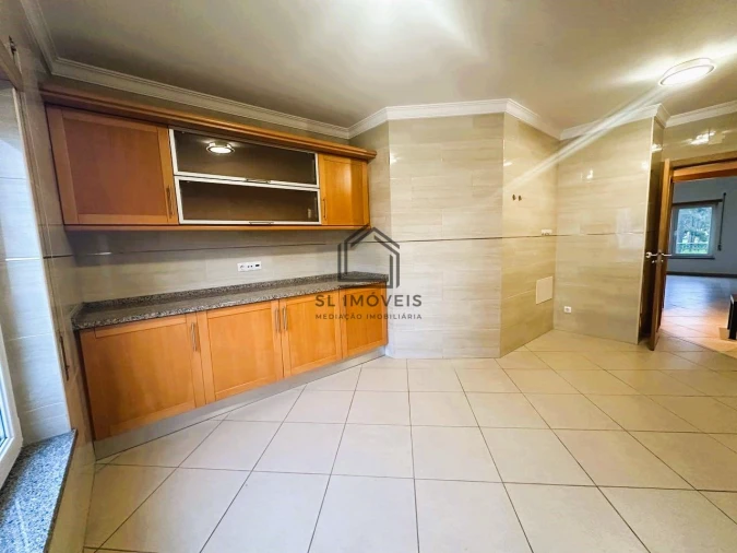 Apartamento T2 para Venda em Quinta do Conde Foto 31