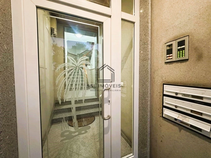 Apartamento T2 para Venda em Quinta do Conde Foto 7