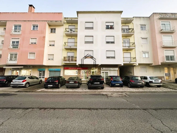 Apartamento T2 para Venda em Quinta do Conde Foto 4