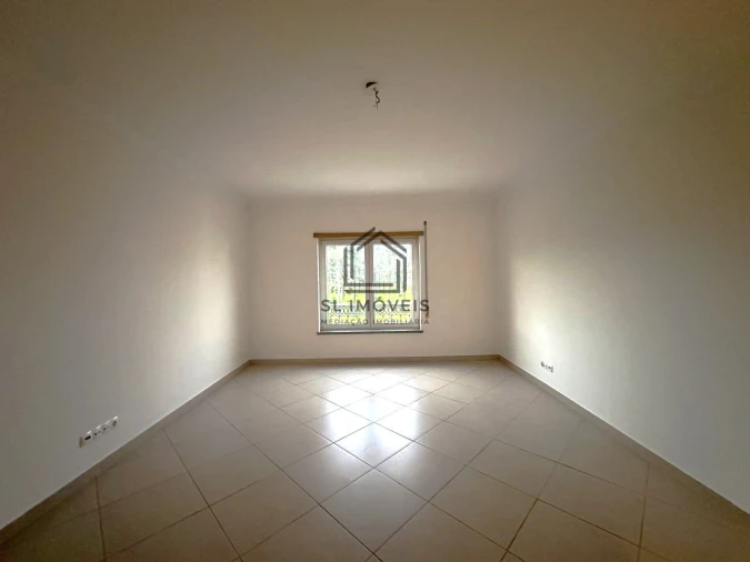 Apartamento T2 para Venda em Quinta do Conde Foto 18